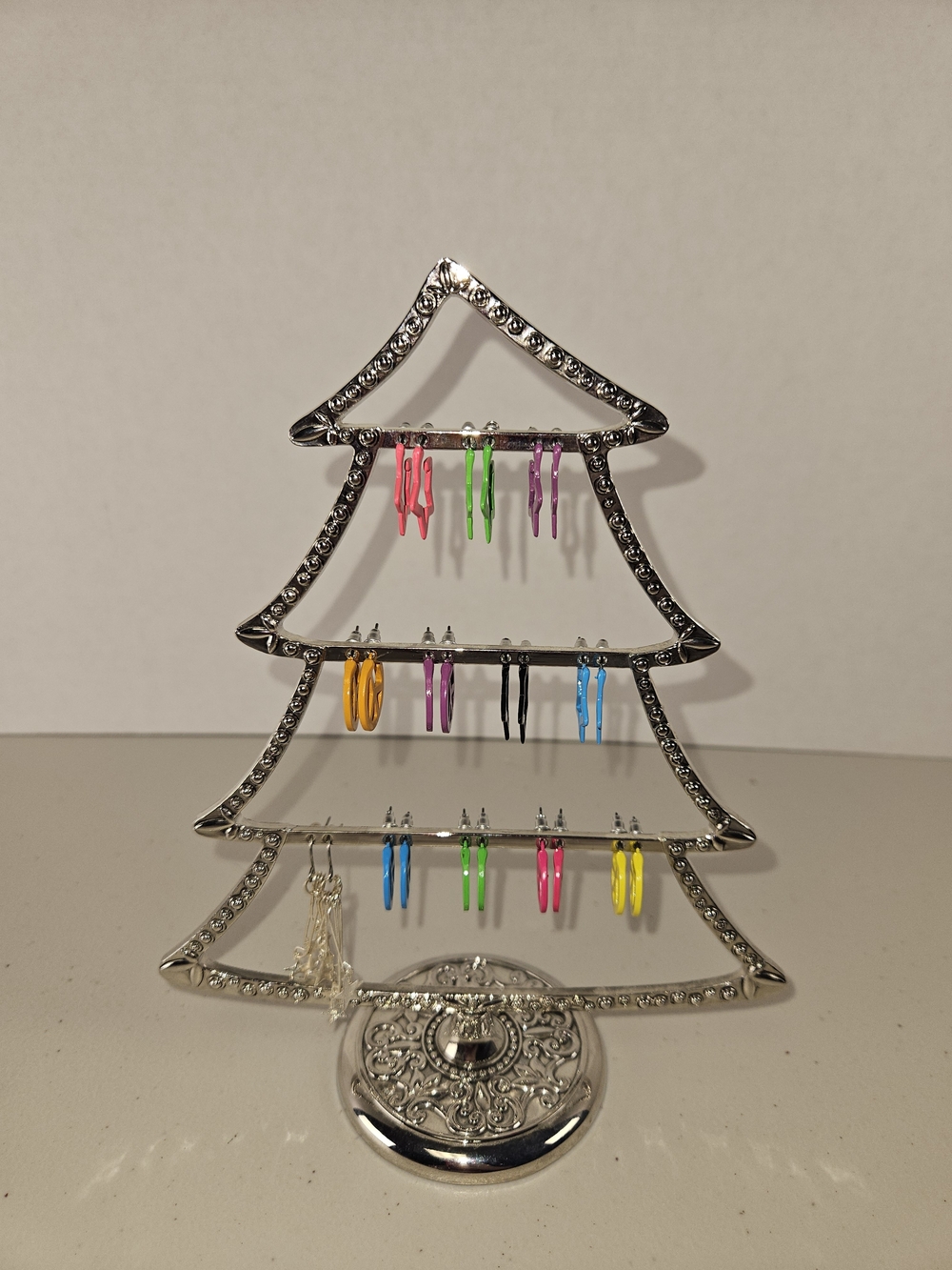 GANZ Silver Tree-Shaped Earring Holder with Colorful Hoop Earrings